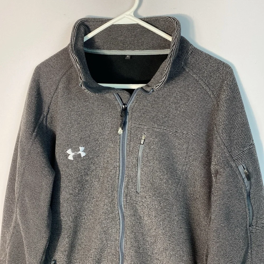 Under Armour Gray & Black Striped Full Zip Fleece Jacket size XL Gorpcore